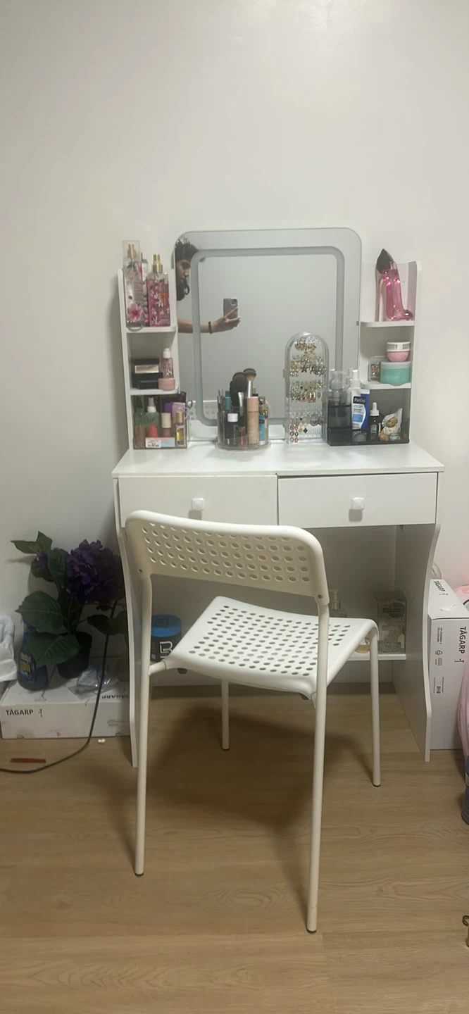 White Makeup Vanity Desk with Mirror & Storage - photo 2