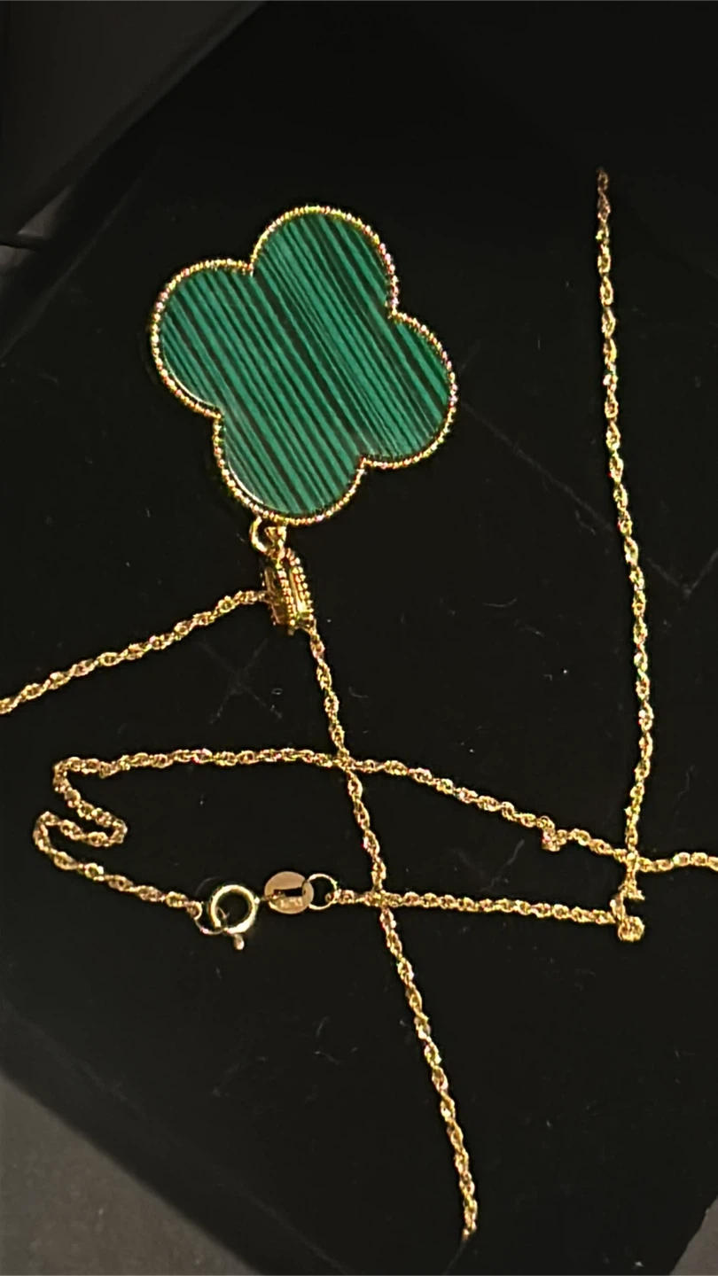 Gold 18k Clover Necklace Selling by Piece, Not by Grams - photo 4