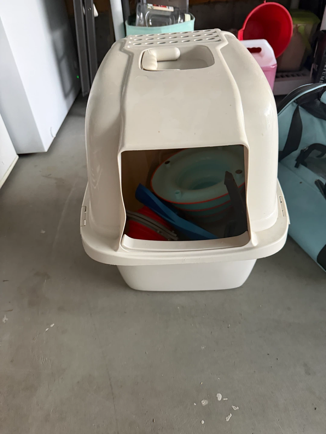 Cat Litter Box and Pet Carrier - photo 3