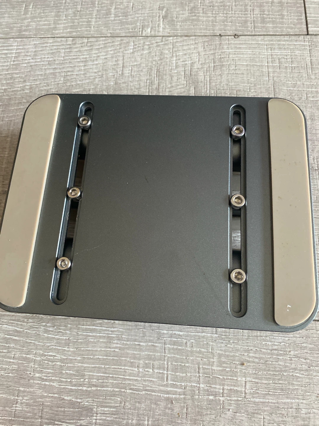 Vertical Laptop Stand - photo 2