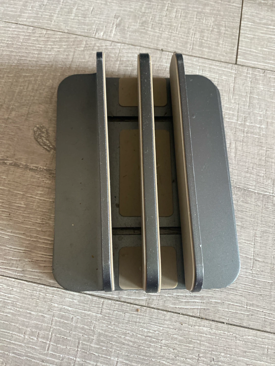 Vertical Laptop Stand - photo 3