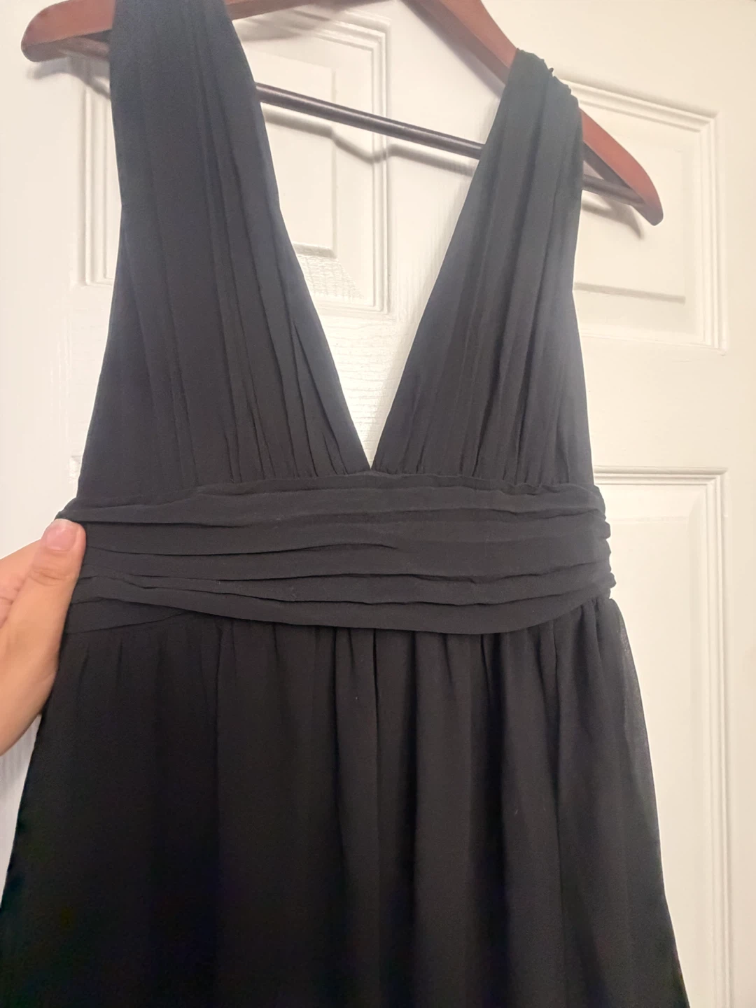 Lulu’s Black V-Neck Maxi Dress - photo 2