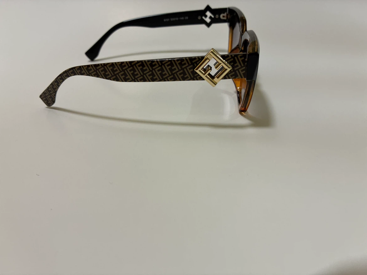 Fendi Cat Eye Sunglasses - photo 2