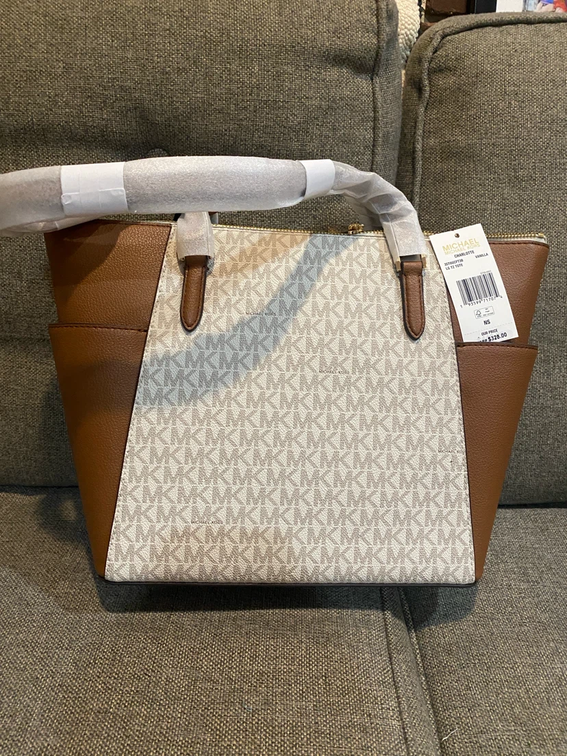 Michael Kors Charlotte Tote Bag - White/Brown - photo 2