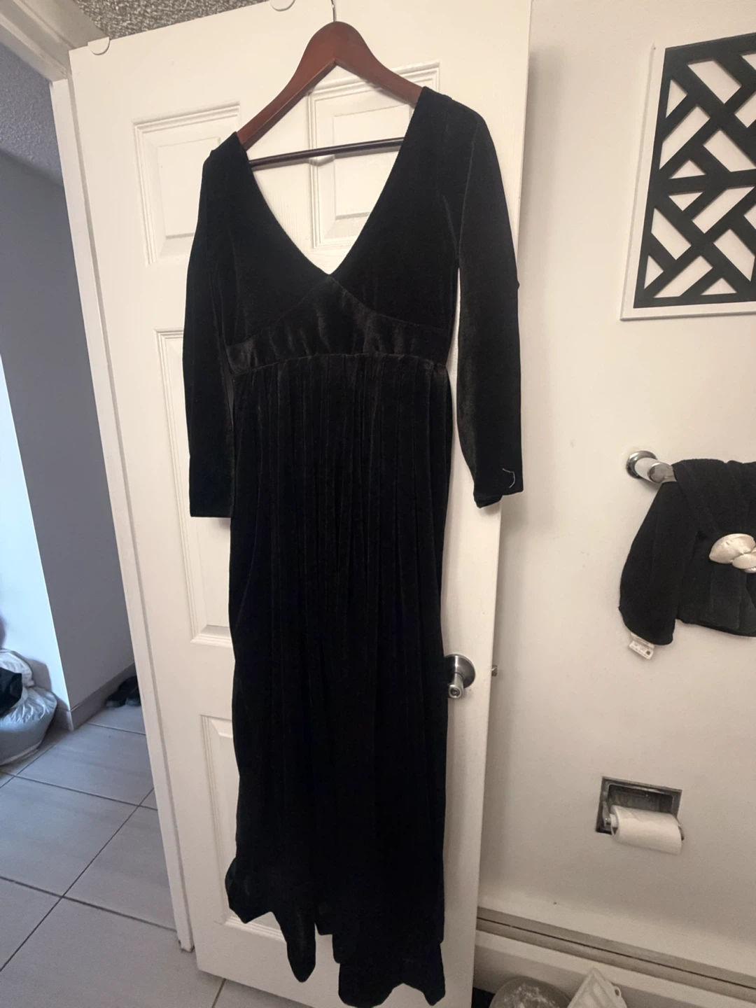 Black Velvet Maxi Dress - photo 2