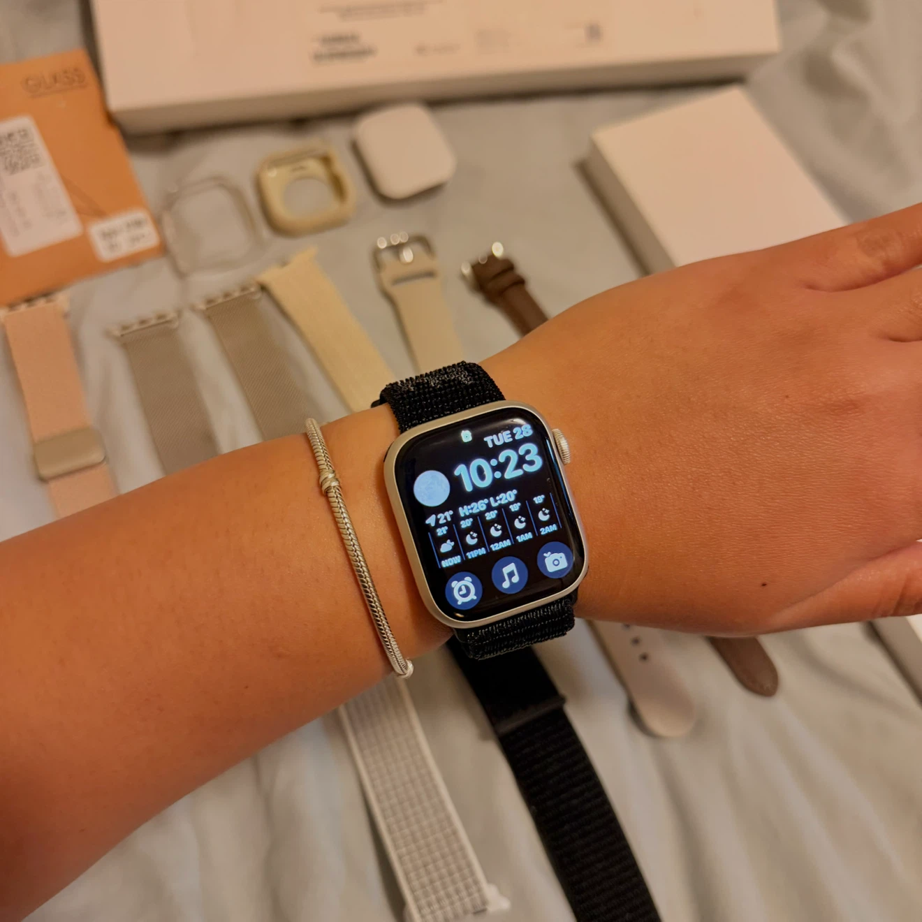 Apple Watch Series 8 41mm Starlight Aluminum GPS - photo 2