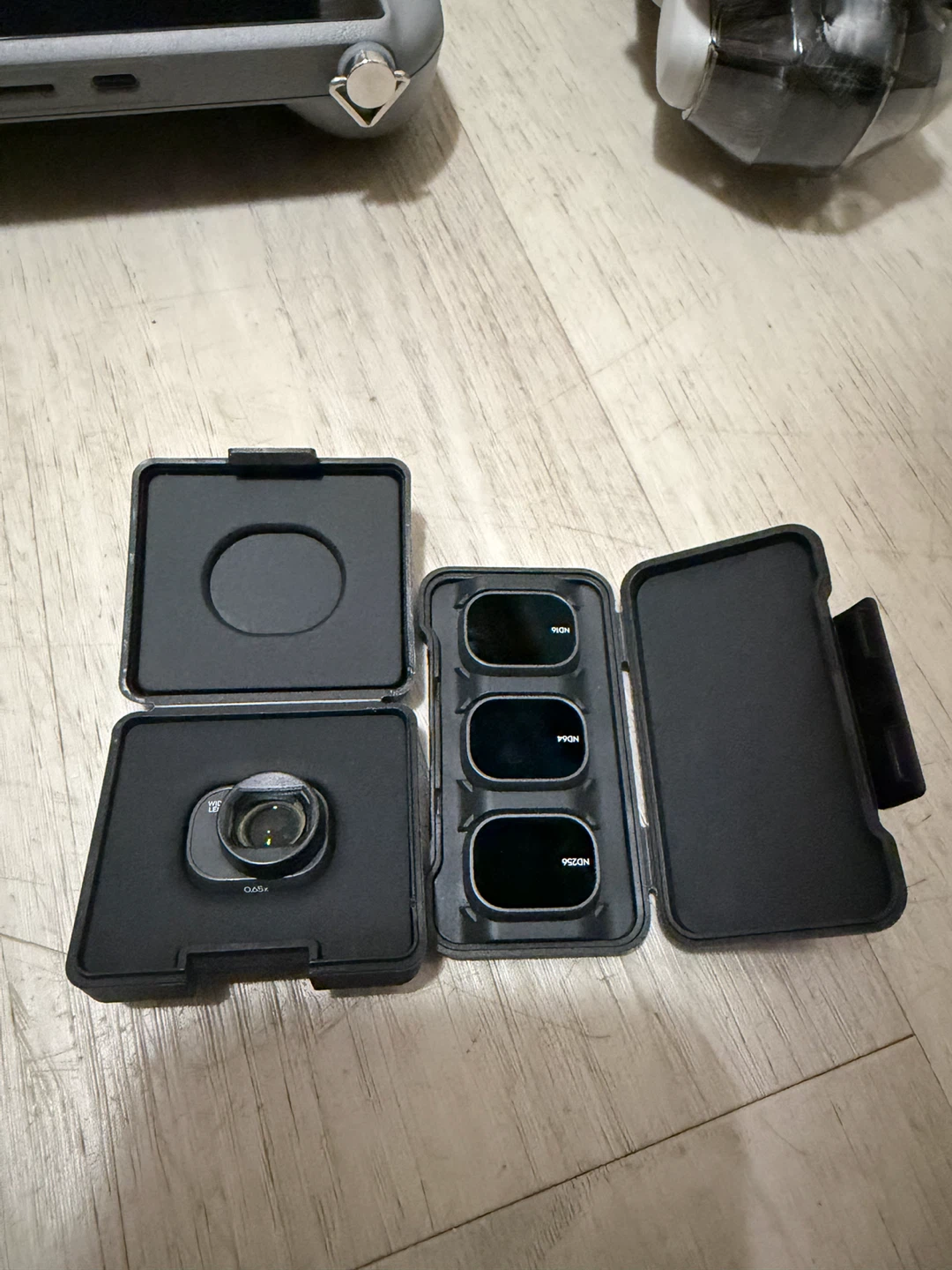 DJI Mini 4 Pro Drone Combo with Fly More Kit - photo 5