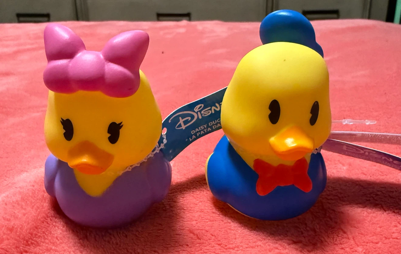 Disney Donald & Daisy Duck Rubber Bath Toys