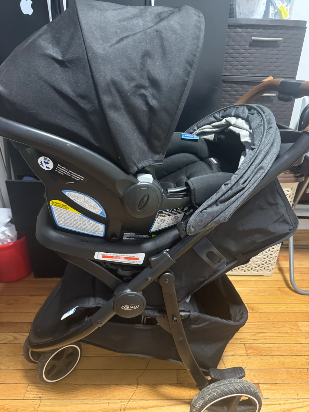 Graco Stroller with Car Seat - photo 2