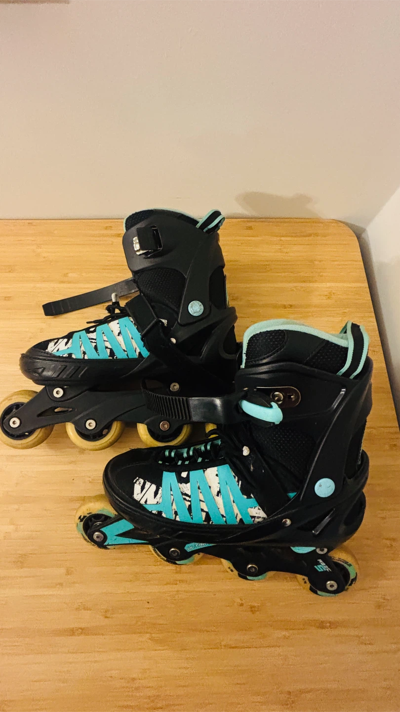 Youth Rollerblades Size 8-11