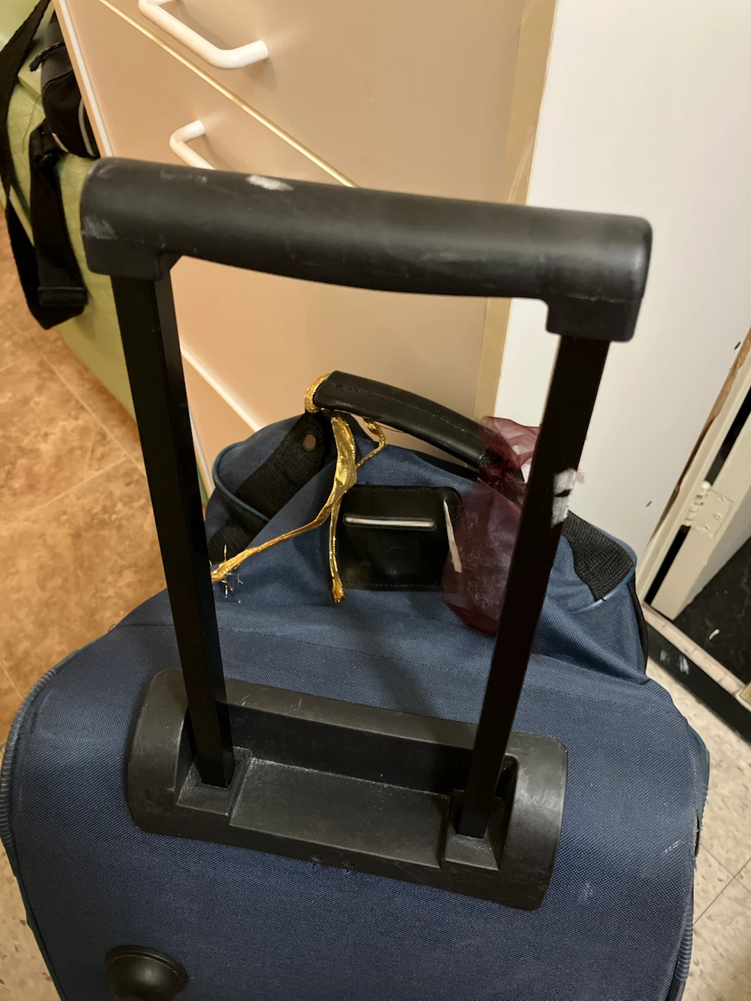 Cosmo Rolling Suitcase - photo 5