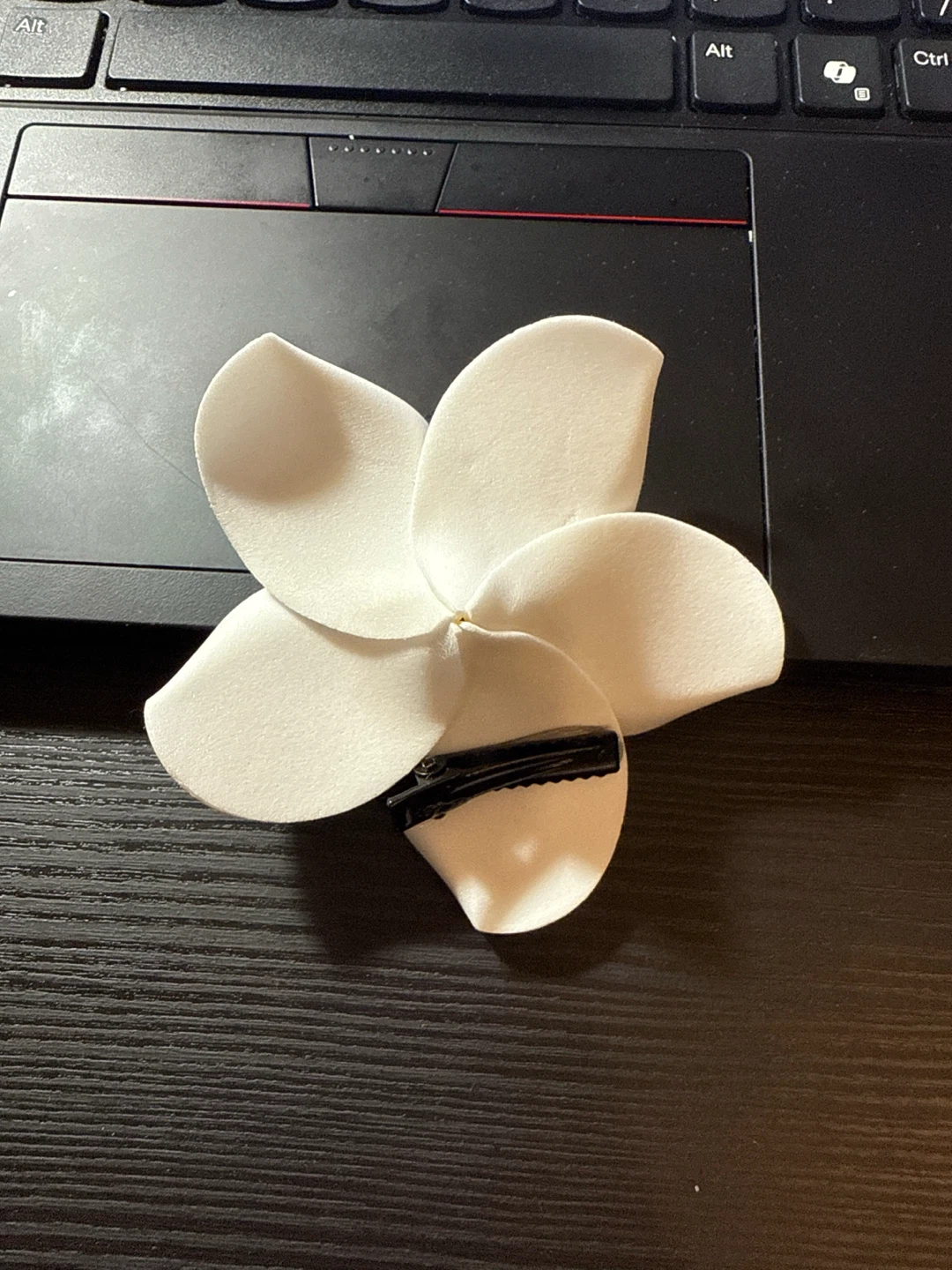 New White Plumeria Flower Hair Clip - photo 2