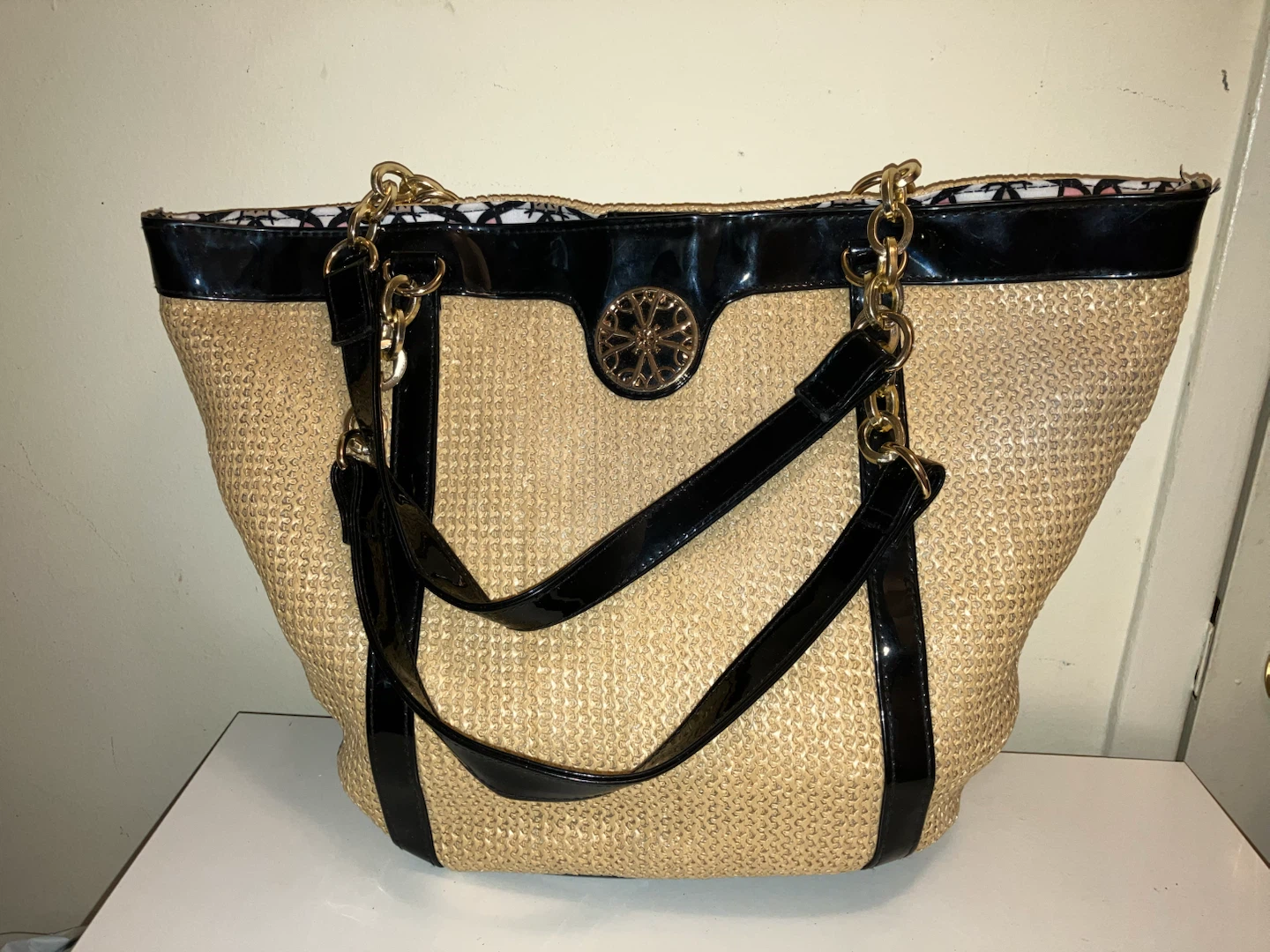 Avon Signature Collection Straw Tote Bag