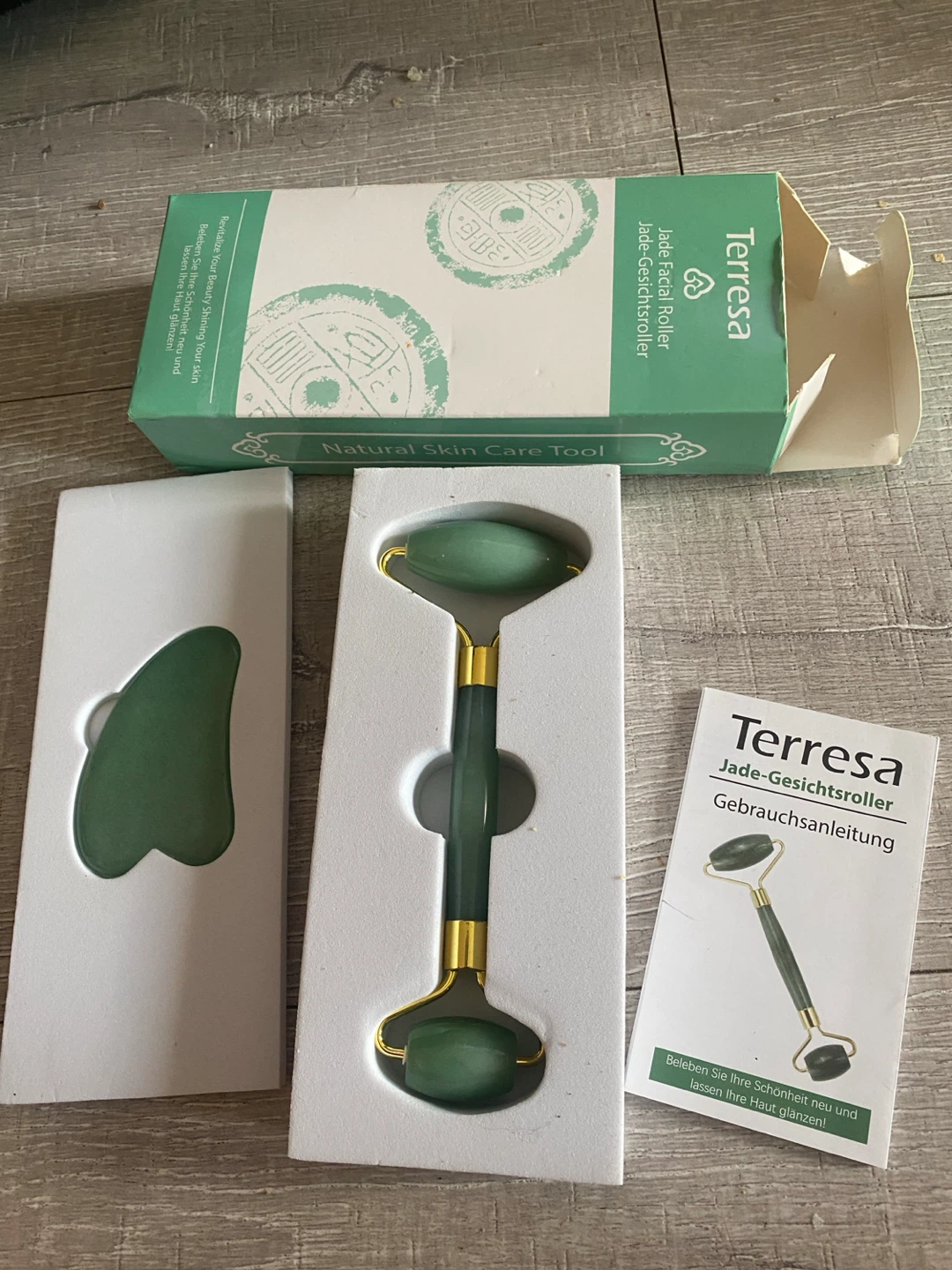 Terresa Jade Facial Roller and Gua Sha Set - photo 2