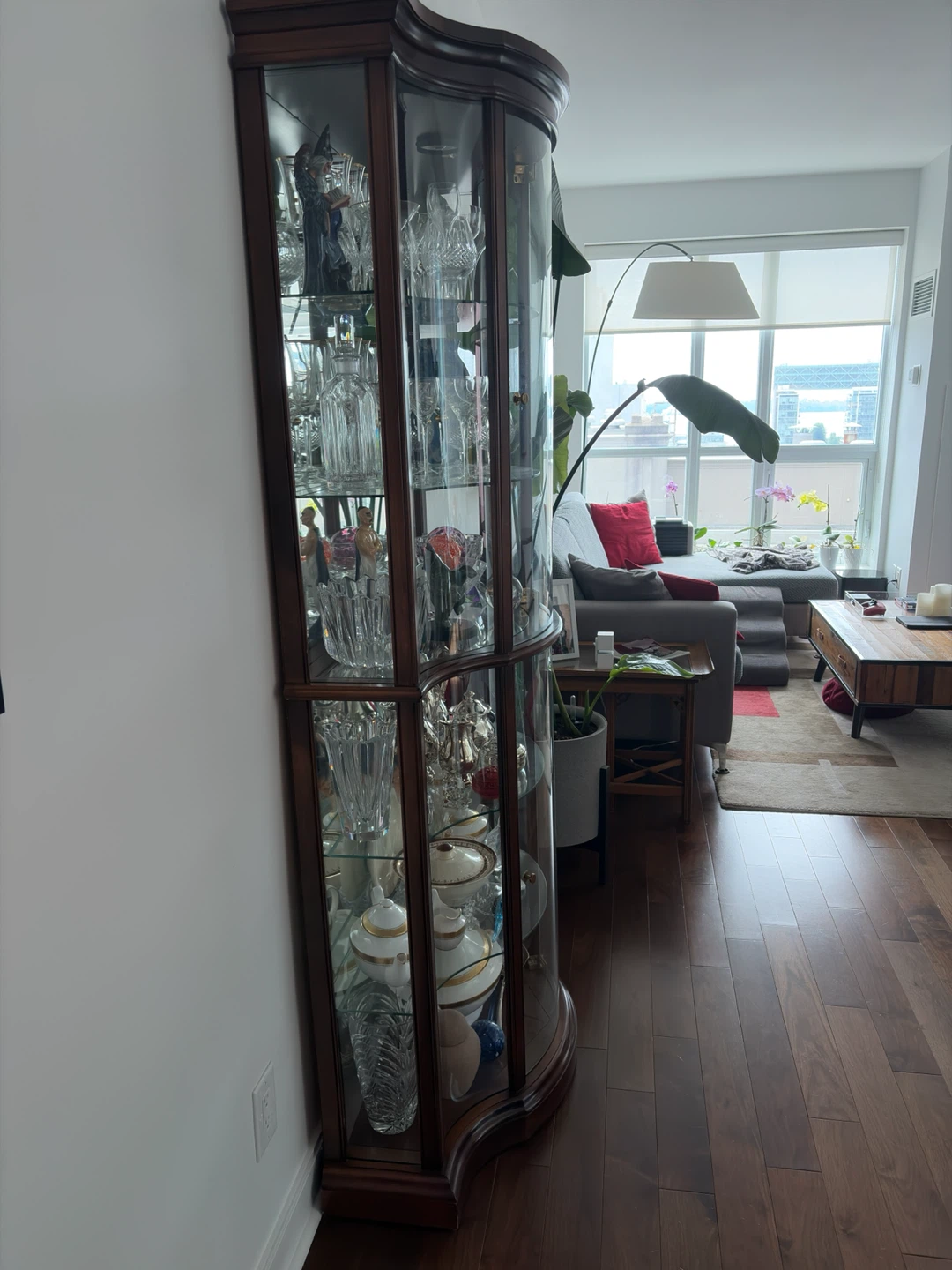 Curved Glass Display Cabinet - photo 2