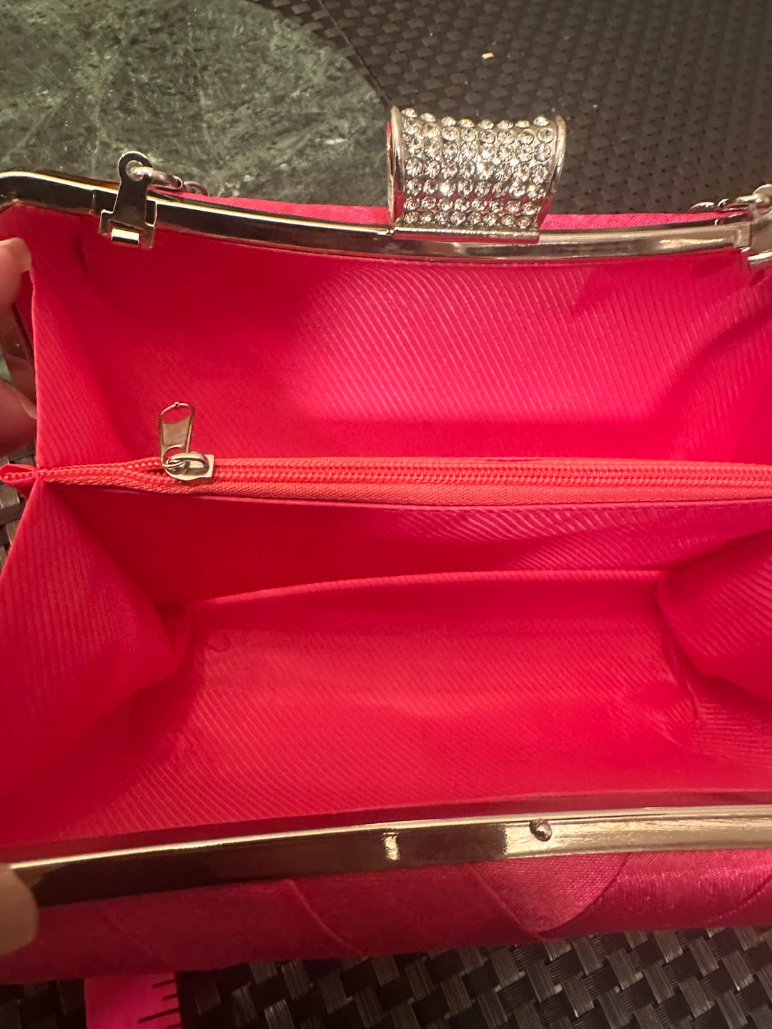 Brand new Pink Clutch Purse with Rhinestone Clasp - photo 4