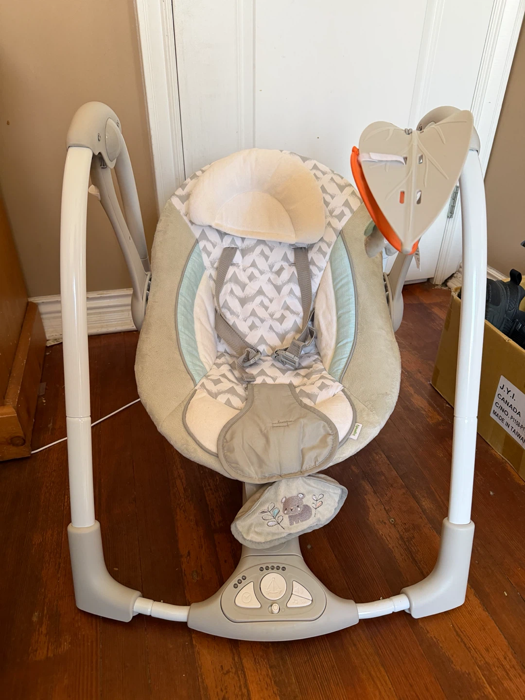 Fisher-Price Baby Swing - photo 2