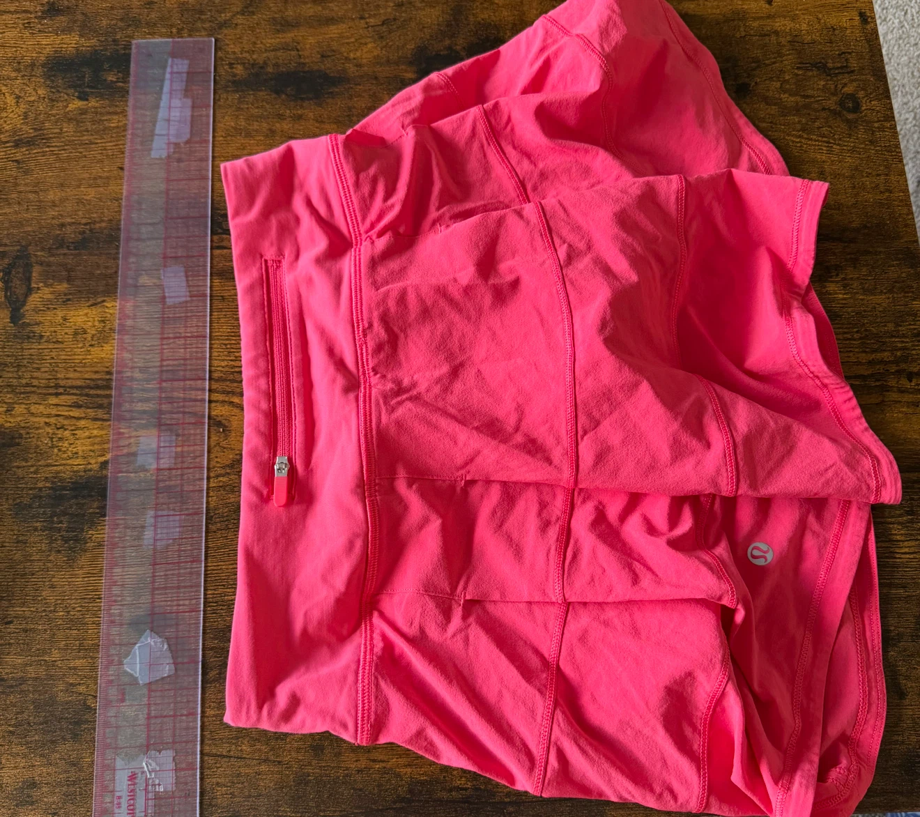 Lululemon Pink Sports Bra and skirt Size 2 - photo 2