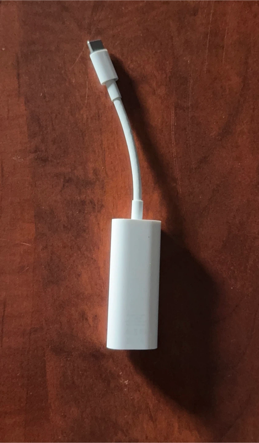 Apple Thunderbolt 2 to Thunderbolt 3 Adapter