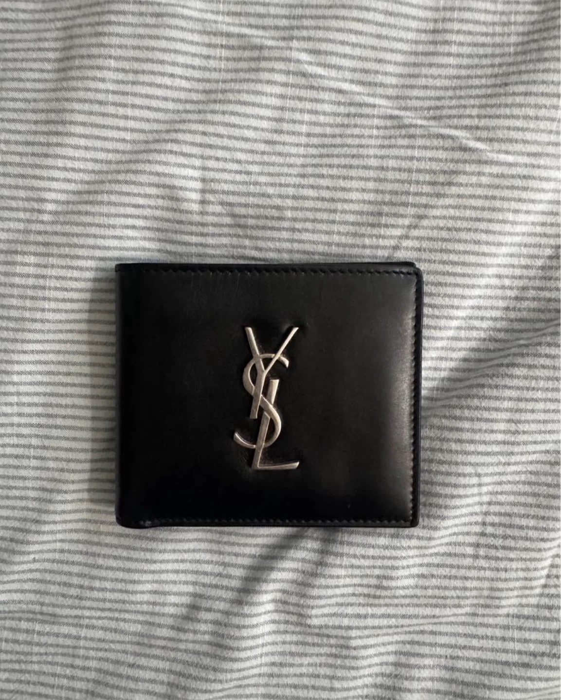 Saint Laurent Black Leather Bifold Wallet - photo 2