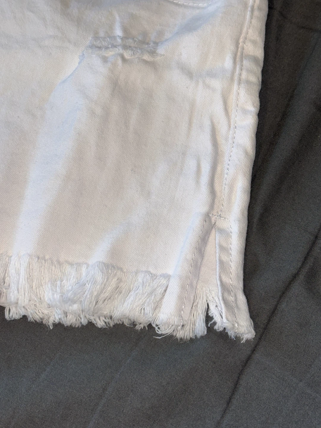 White Denim Shorts with Fringed Hem - Size L - photo 3