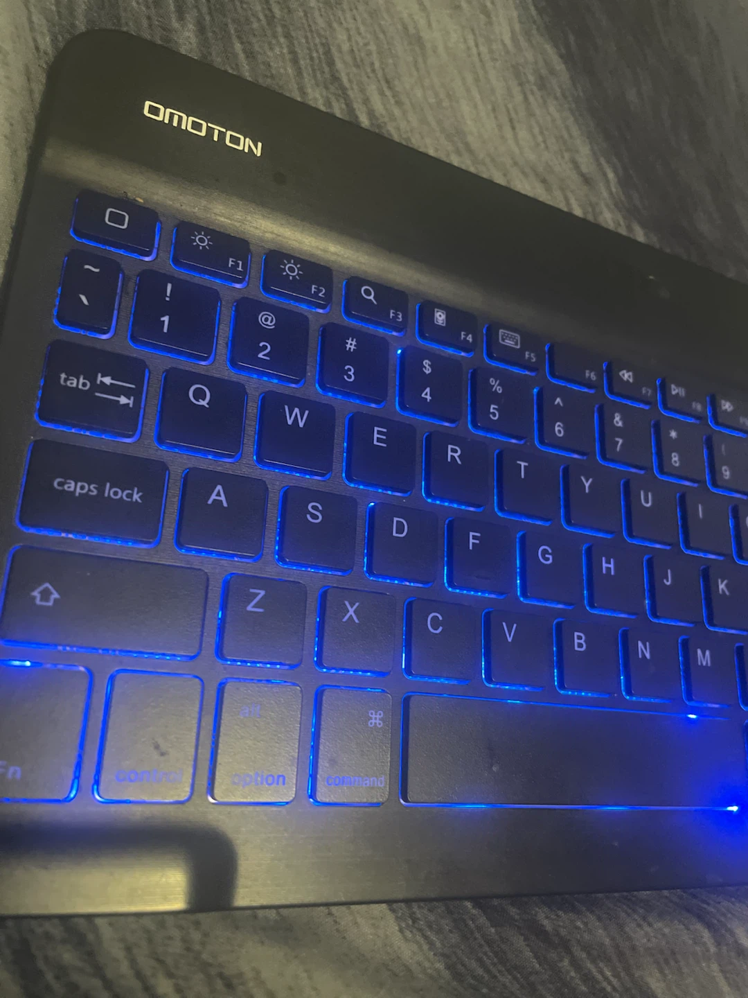 OMOTON Wireless Keyboard with Backlight - photo 4
