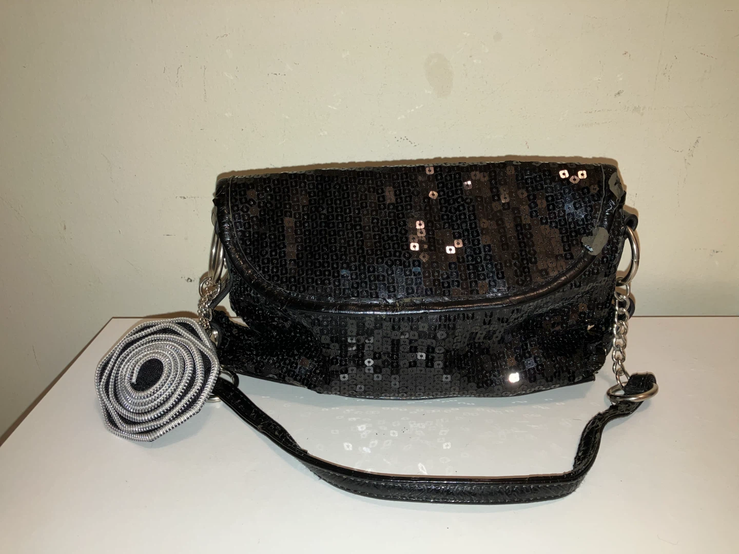 Black Sequin Clutch Bag - photo 2