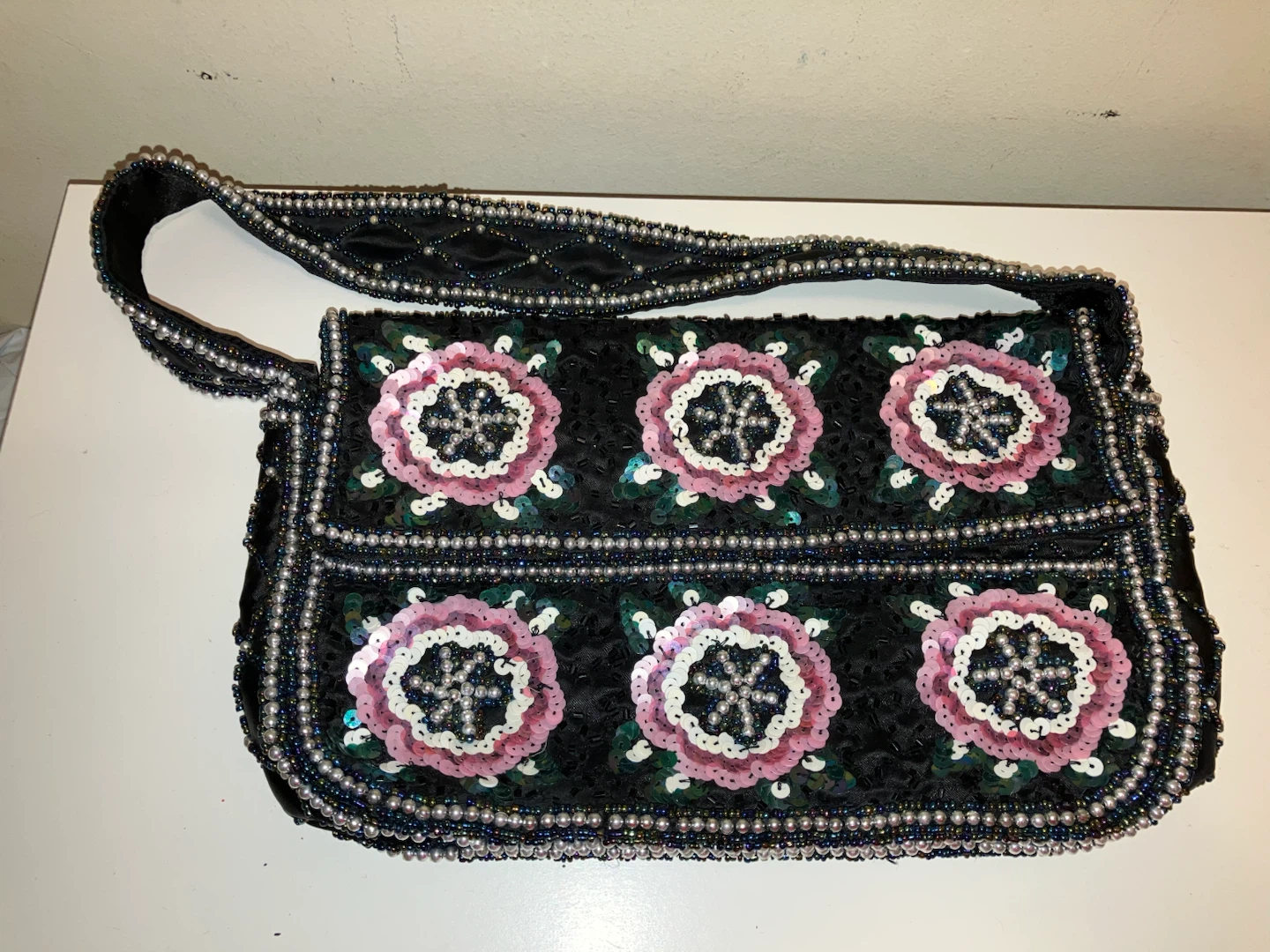 Embellished Clutch Handbag with Floral Sequins