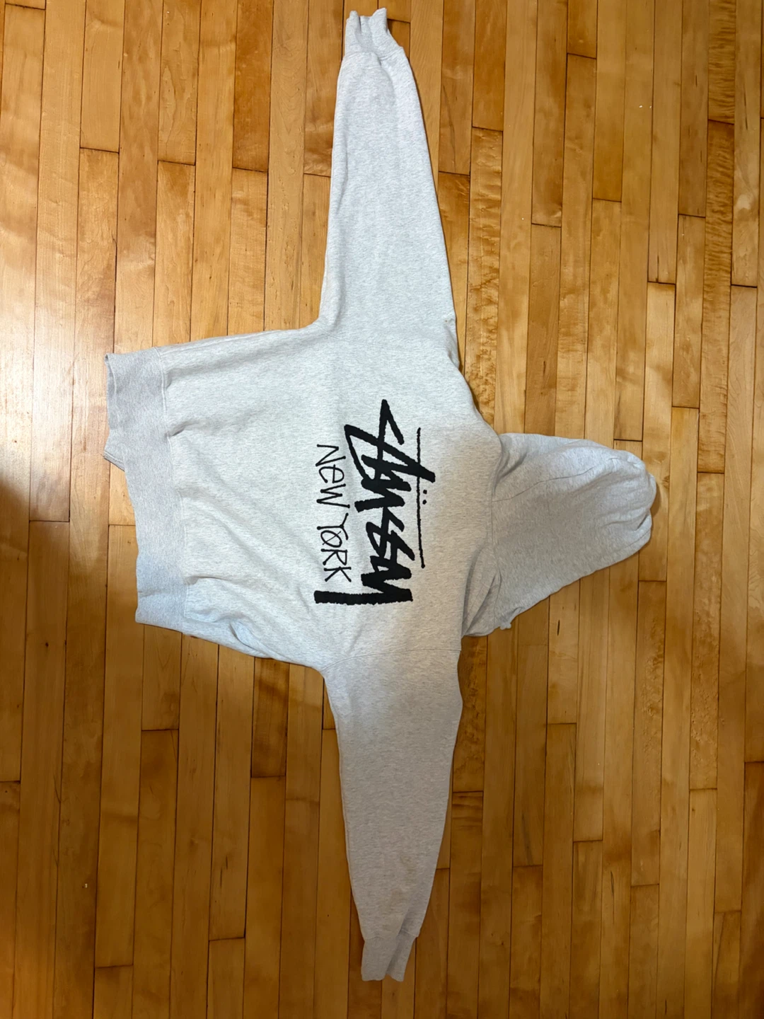 Stüssy New York Hoodie (Size S, Great Condition)