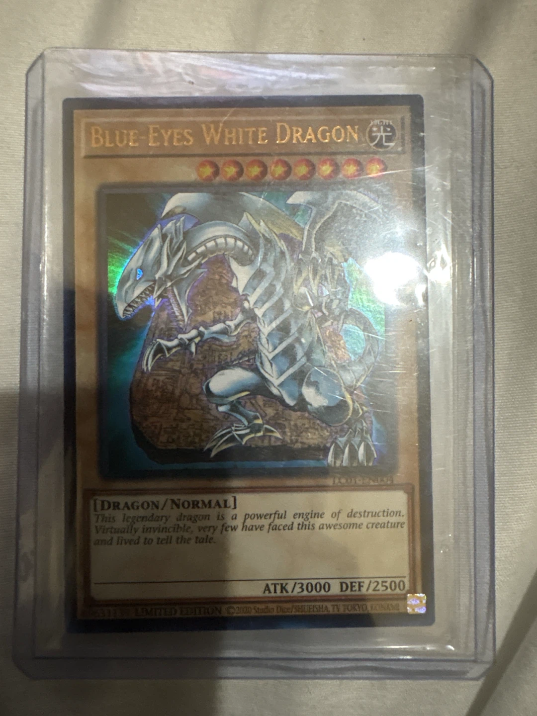 Yu-Gi-Oh! Blue-Eyes White Dragon LIMITED EDITION Trading Card