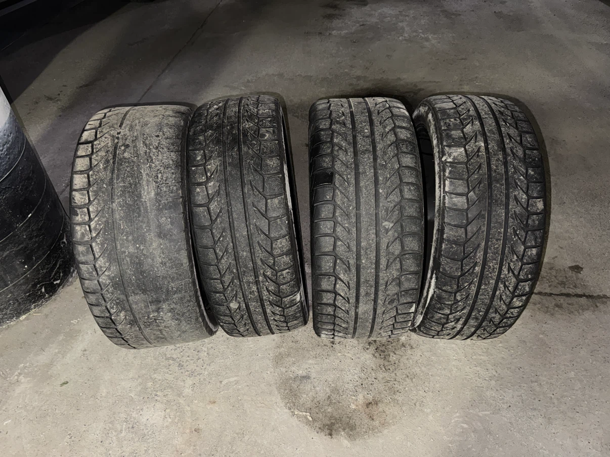 4 OEM 20” Dodge Challenger wheels/rims - photo 3