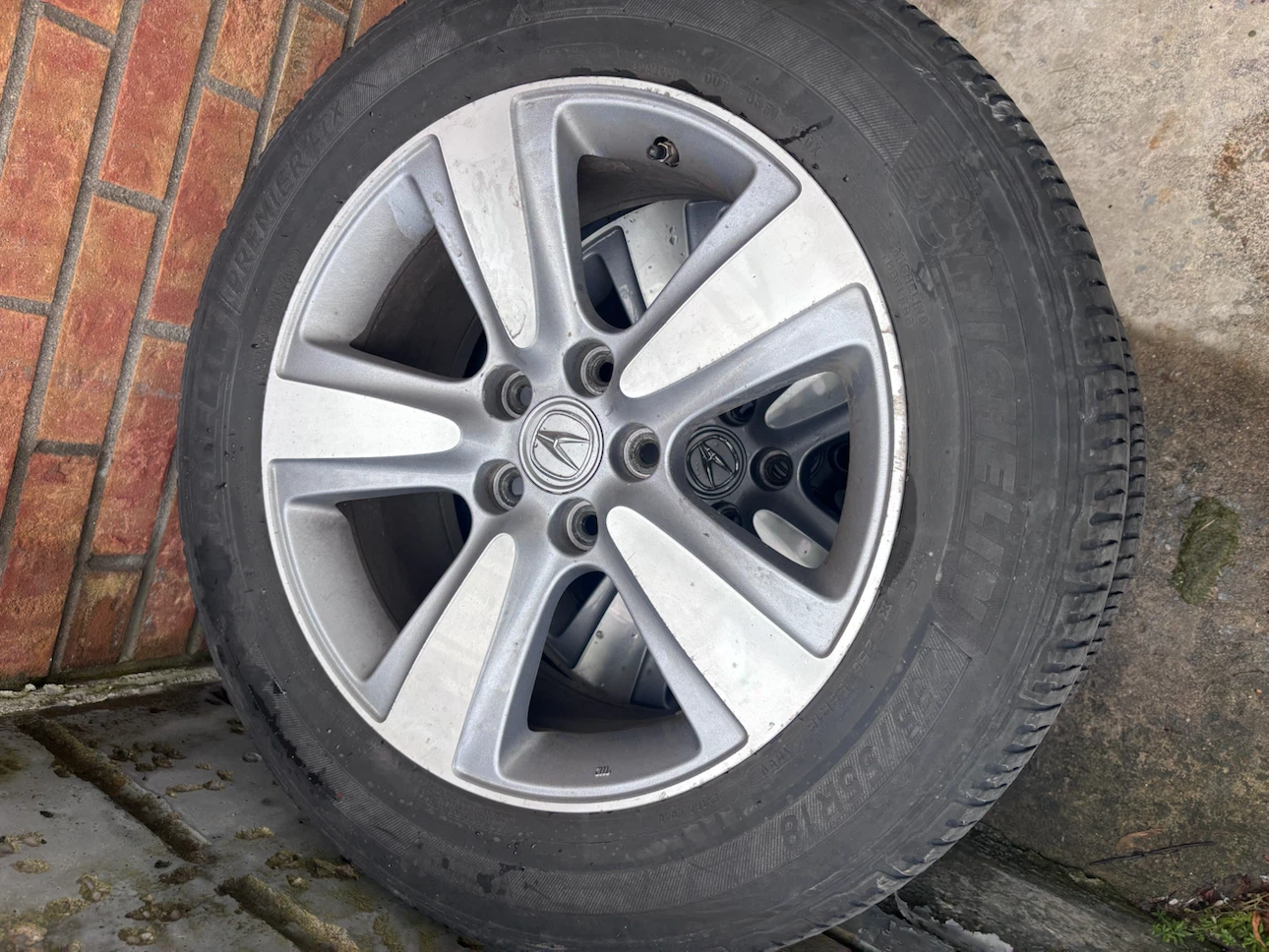 Set of 5x120 18” MDX rims with TPMS sensors - photo 2