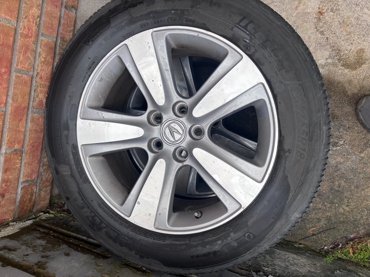 Set of 5x120 18” MDX rims with TPMS sensors - photo 3