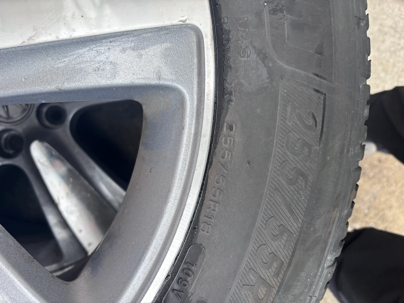 Set of 5x120 18” MDX rims with TPMS sensors - photo 4
