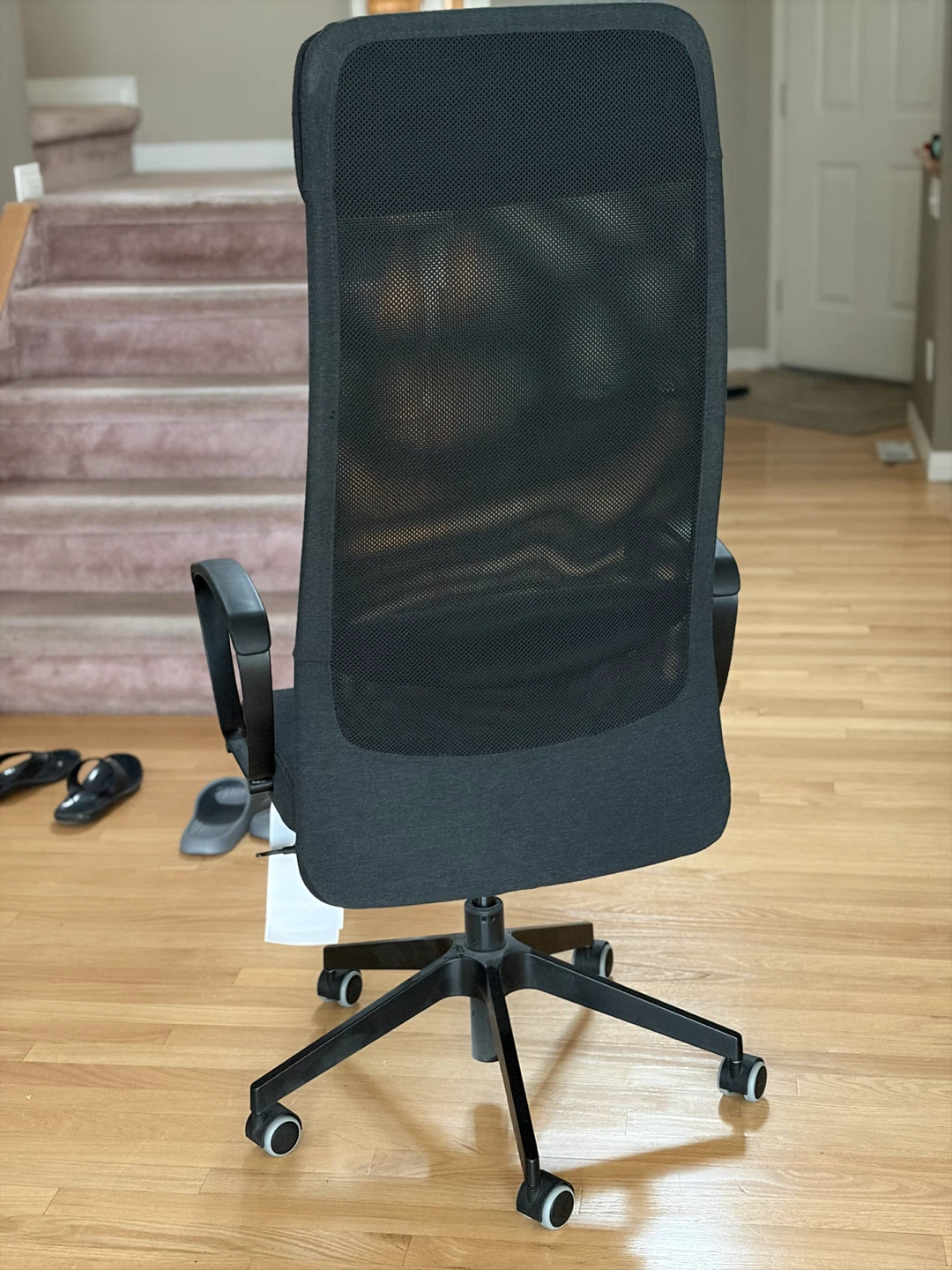 Black Office Chair - photo 2