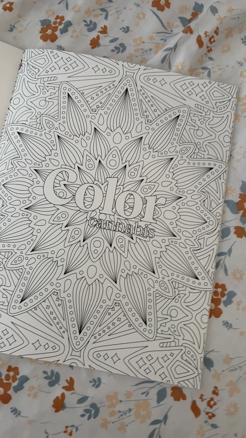 FREE STRAINS COLOURING BOOK - photo 4