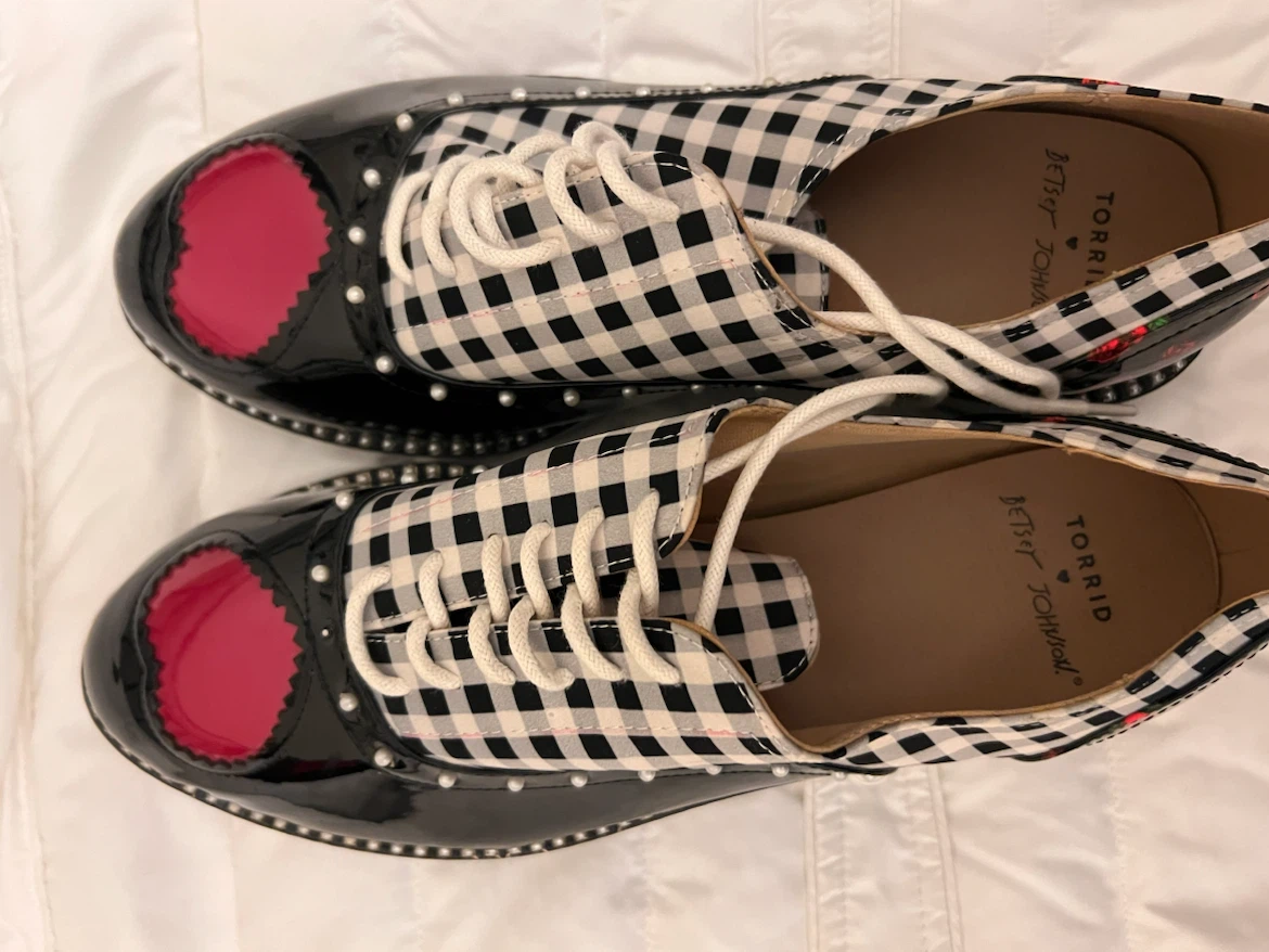 Size 10.5 Torrid x Betsey Johnson Platform Oxford Shoes - photo 5