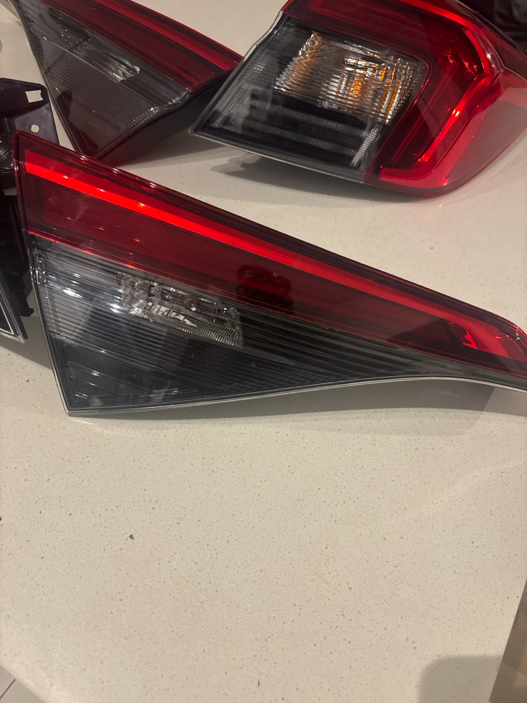 Honda Civic Tail Lights (Set of 3) - photo 2