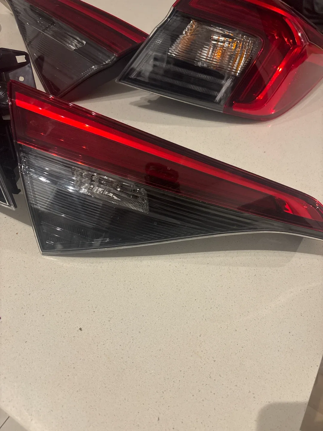 Honda Civic Tail Lights (Set of 3) - photo 2