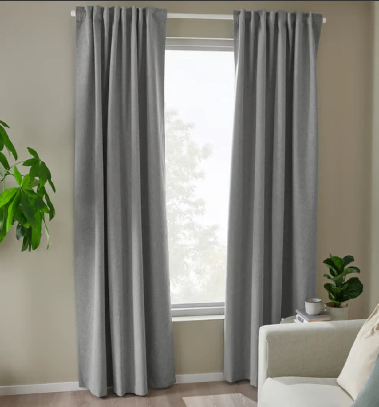 URGENT Sale: 5 Curtains in Grey Color with Installation Rod - photo 2