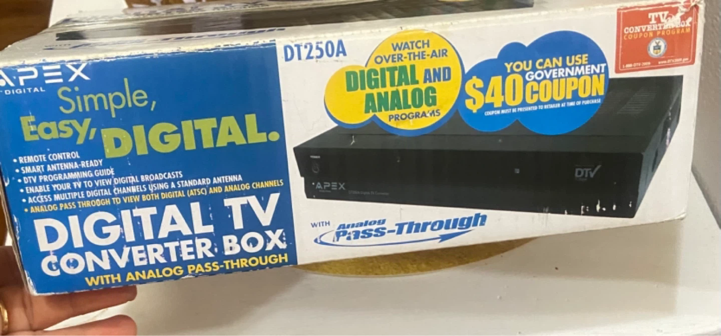 Apex Digital DT250A Digital TV Converter Box - photo 2