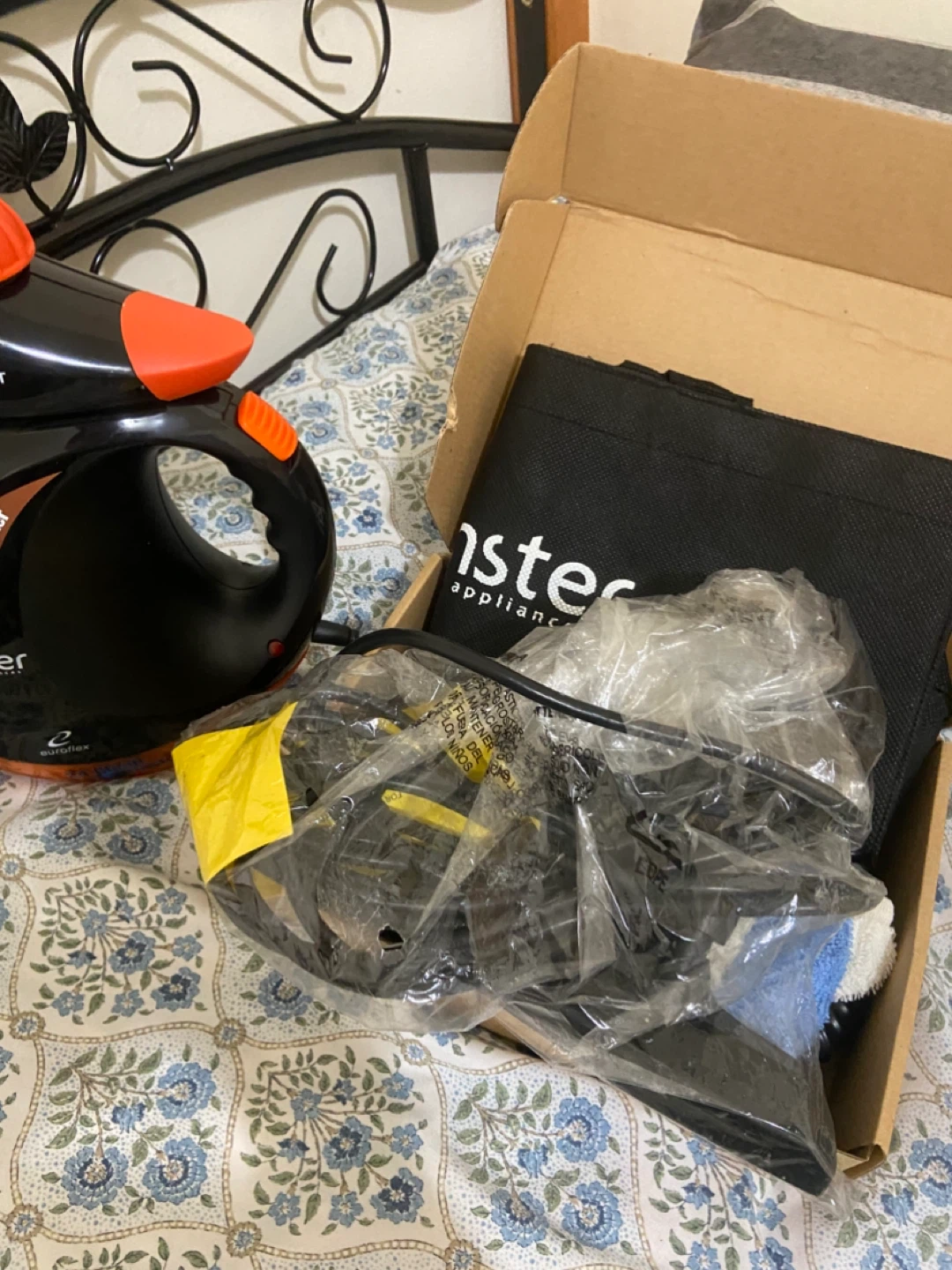 Monster Steam Booster 1200 Watt Steam Cleaner - photo 4