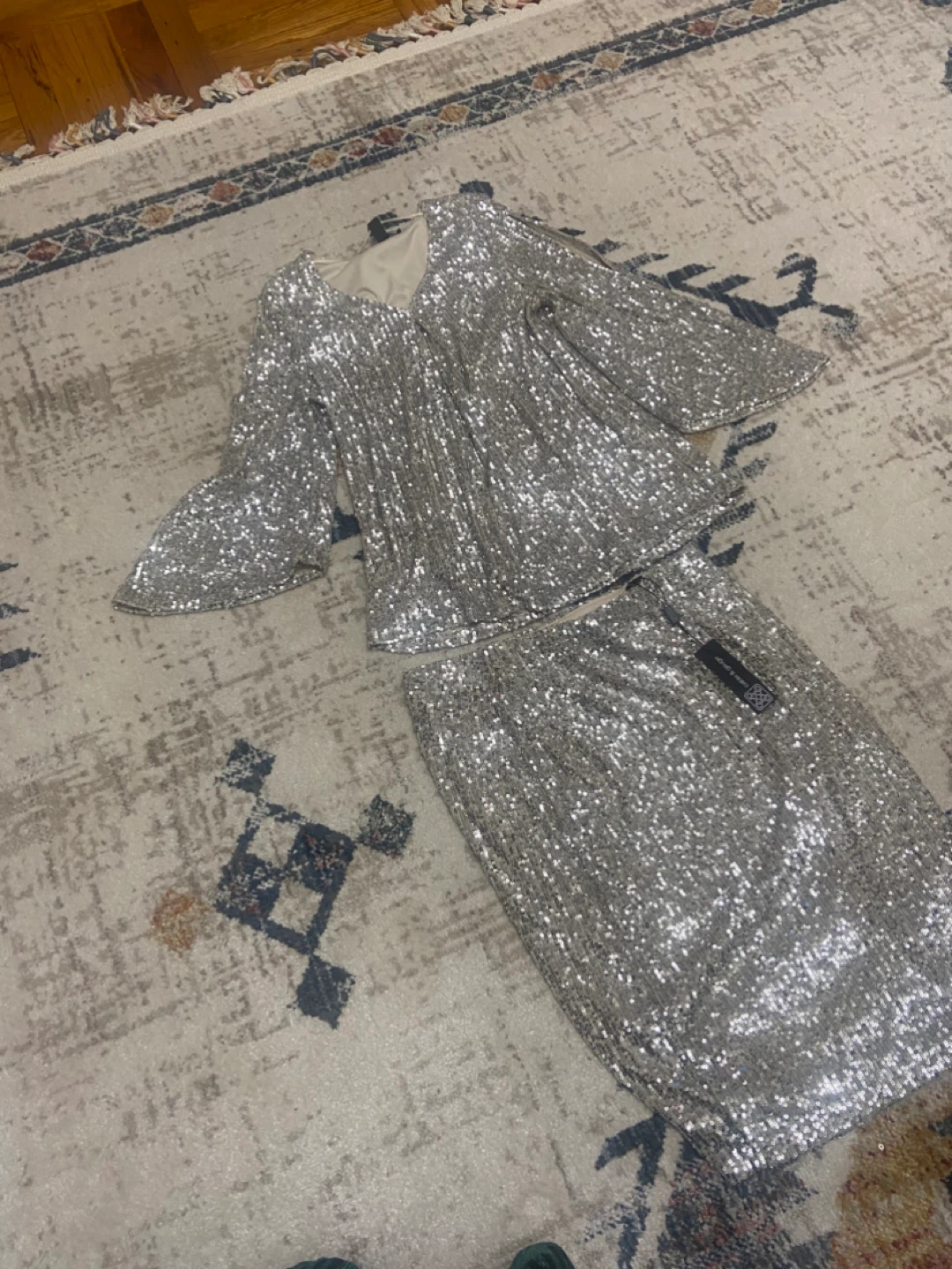 Sparkly Silver Sequin Top and Skirt Set - photo 5
