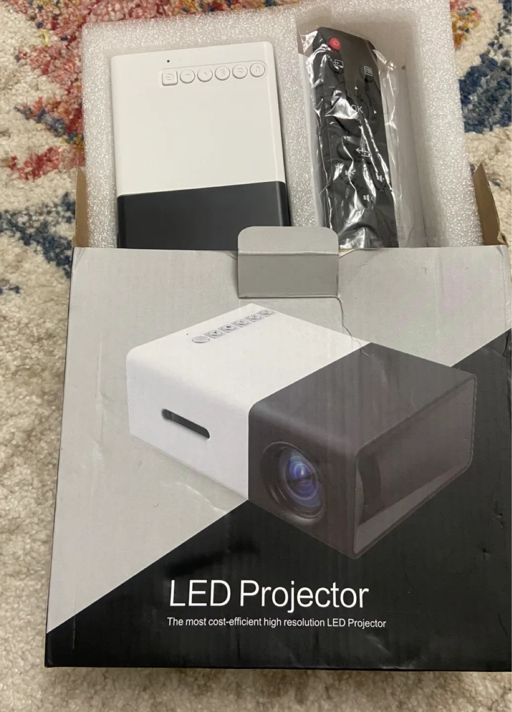 Mini LED Projector with Remote - photo 2