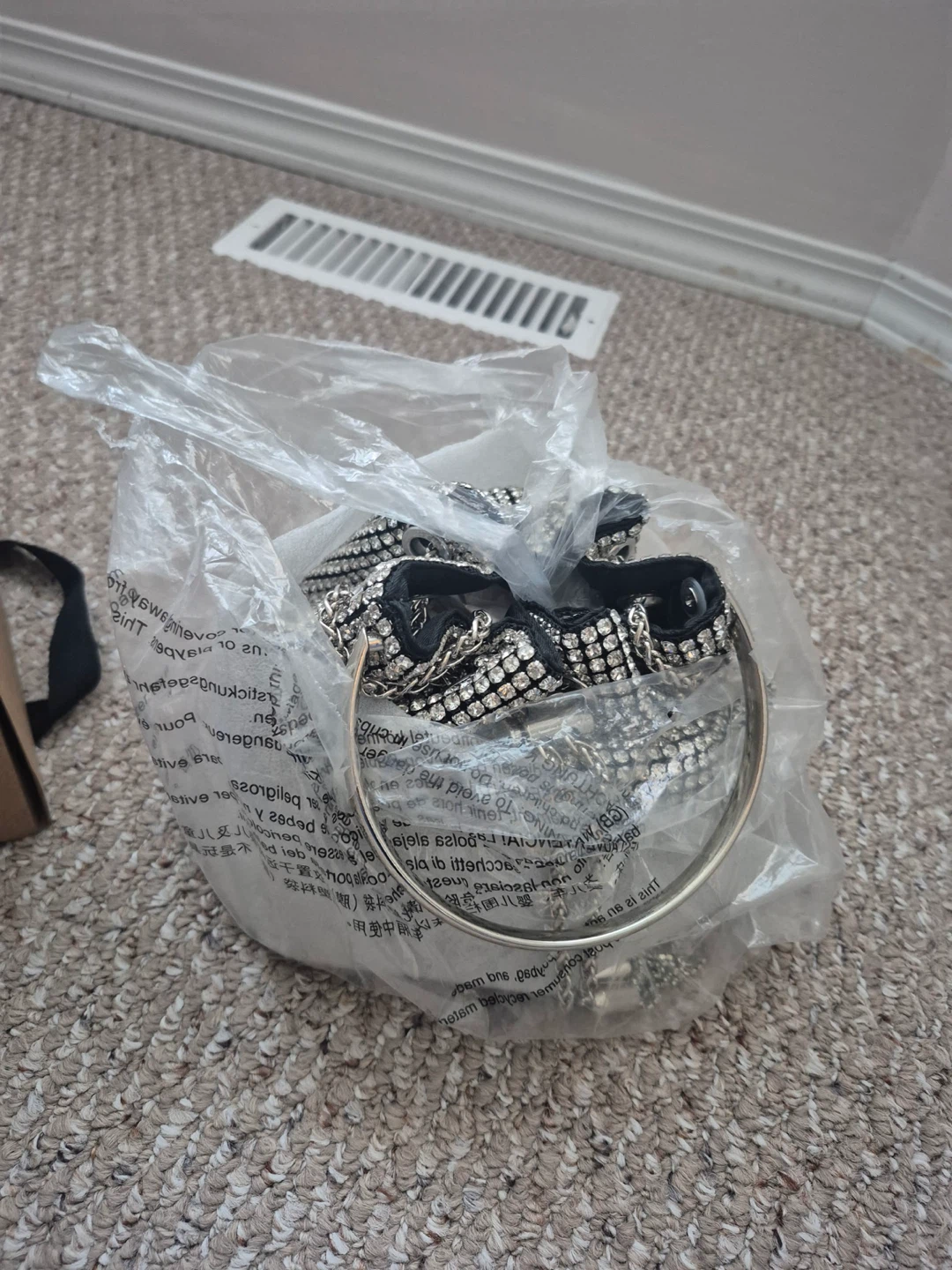Sparkly Drawstring Bag with Chain Handle - photo 3