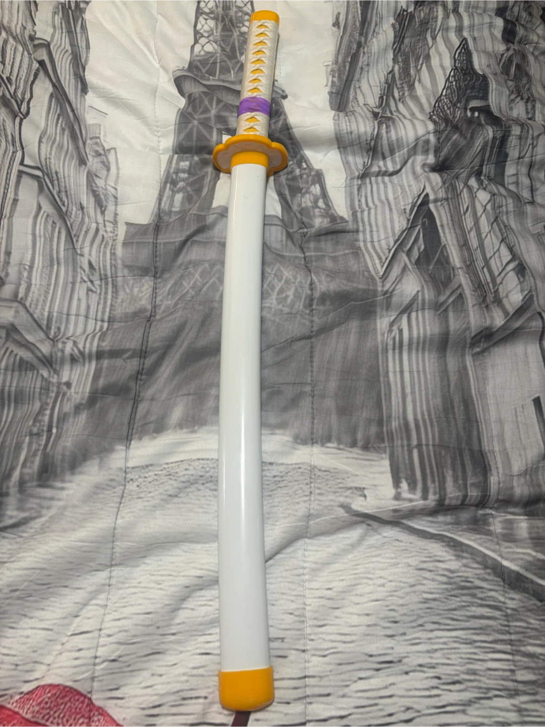 Zenitsu cosplay sword