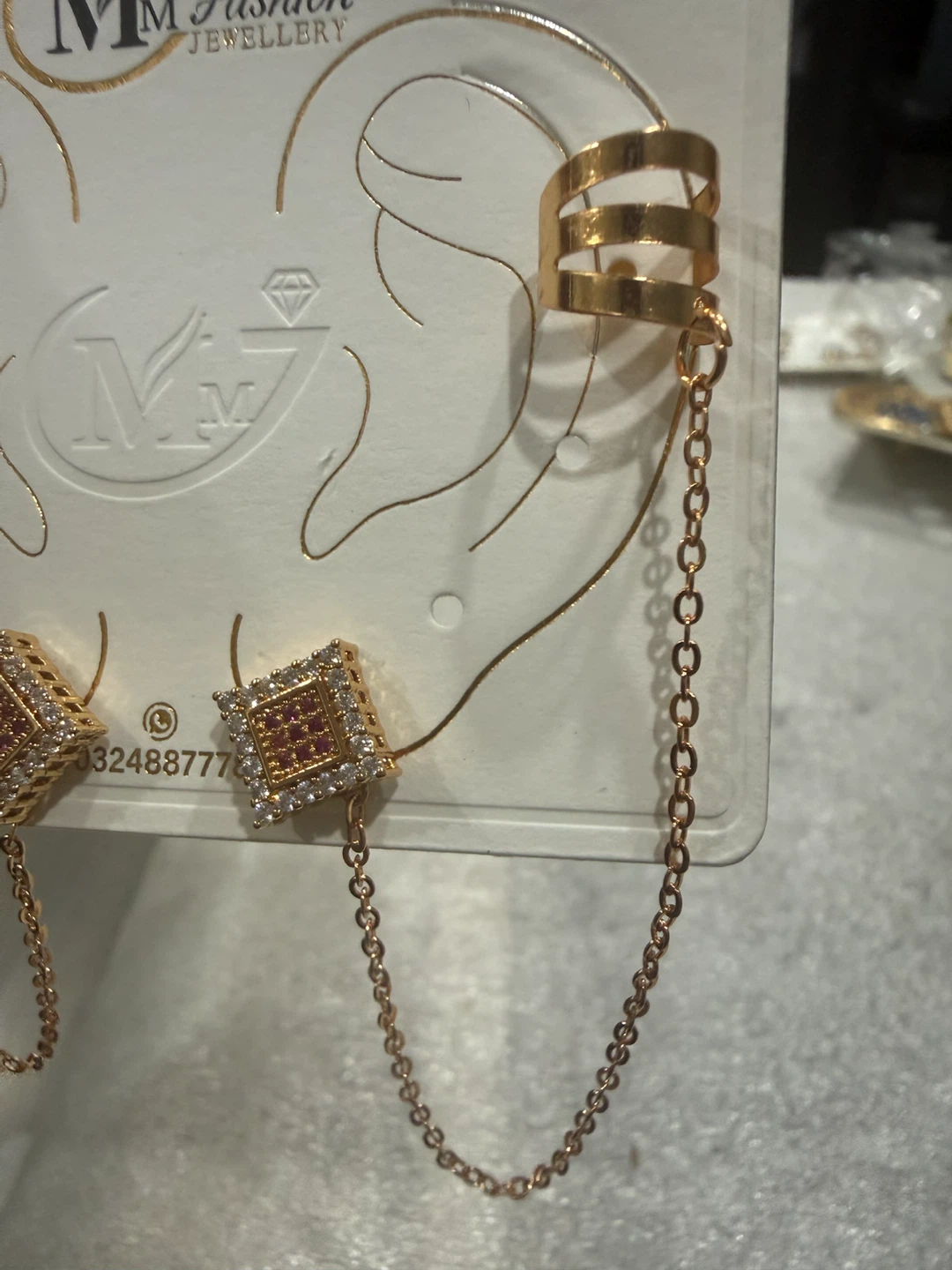 M Fashion Jewellery Ear Cuffs with Chain - photo 3