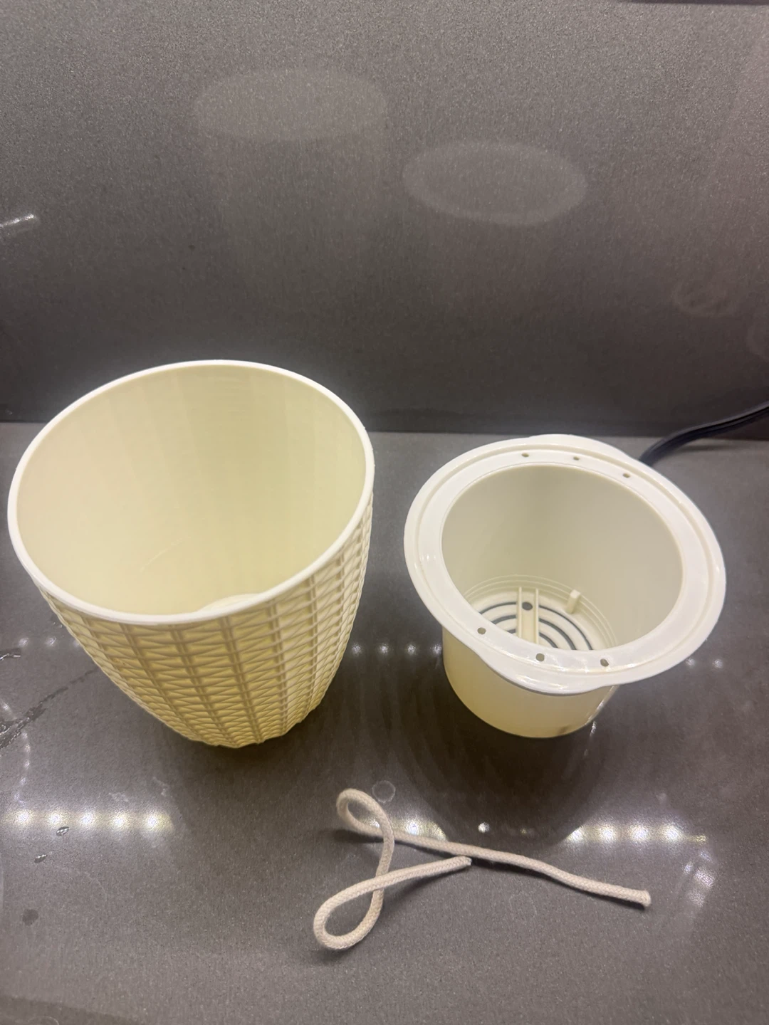 Self watering pot Cream Woven-Look Planter with Rope/ Insert