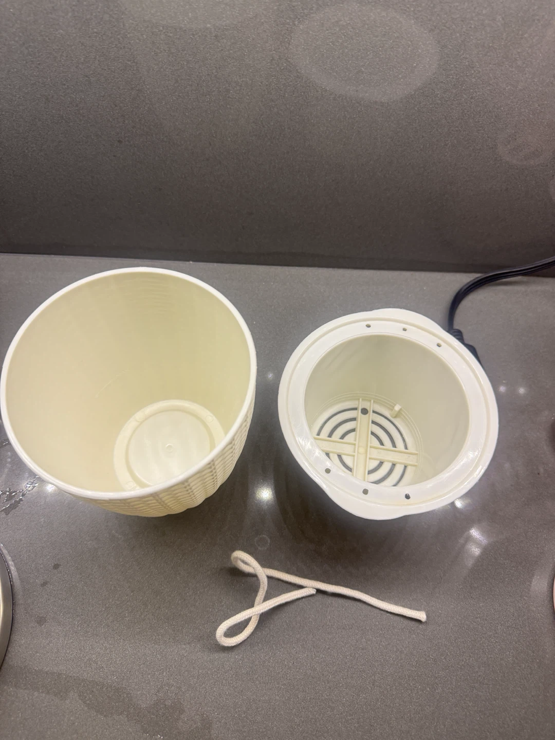 Self watering pot Cream Woven-Look Planter with Rope/ Insert - photo 2