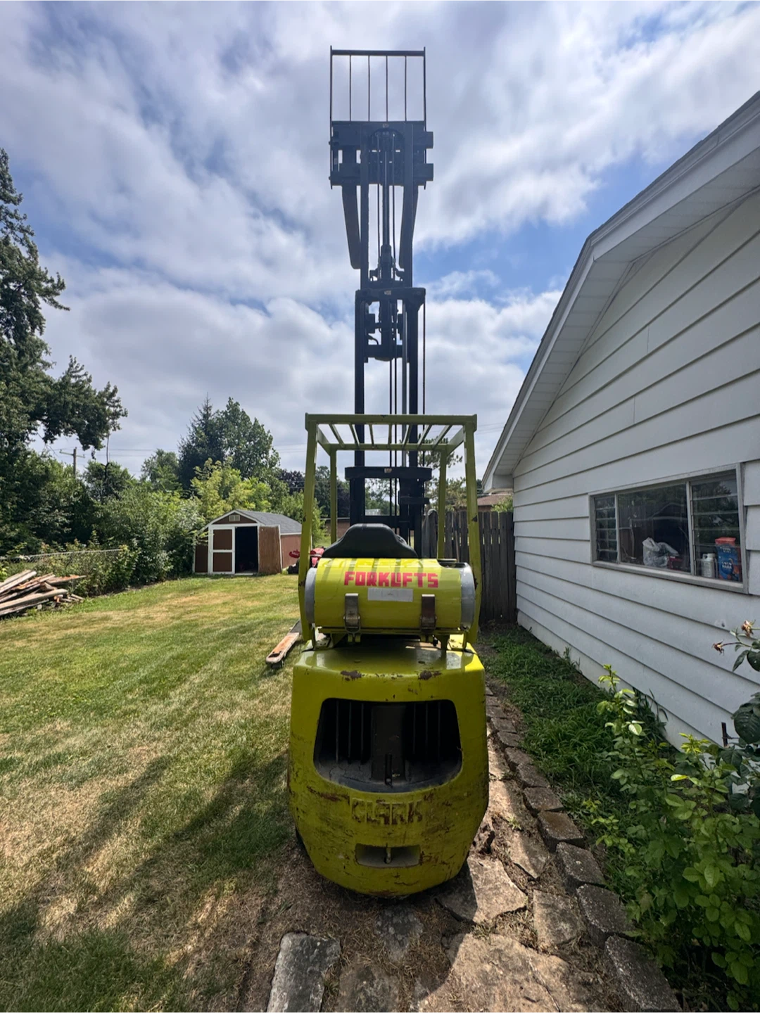 Clark Forklift - photo 4